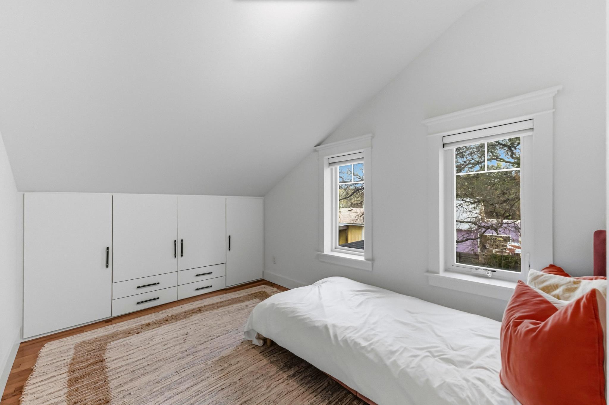 708 W Gibson St, Austin, TX 78704