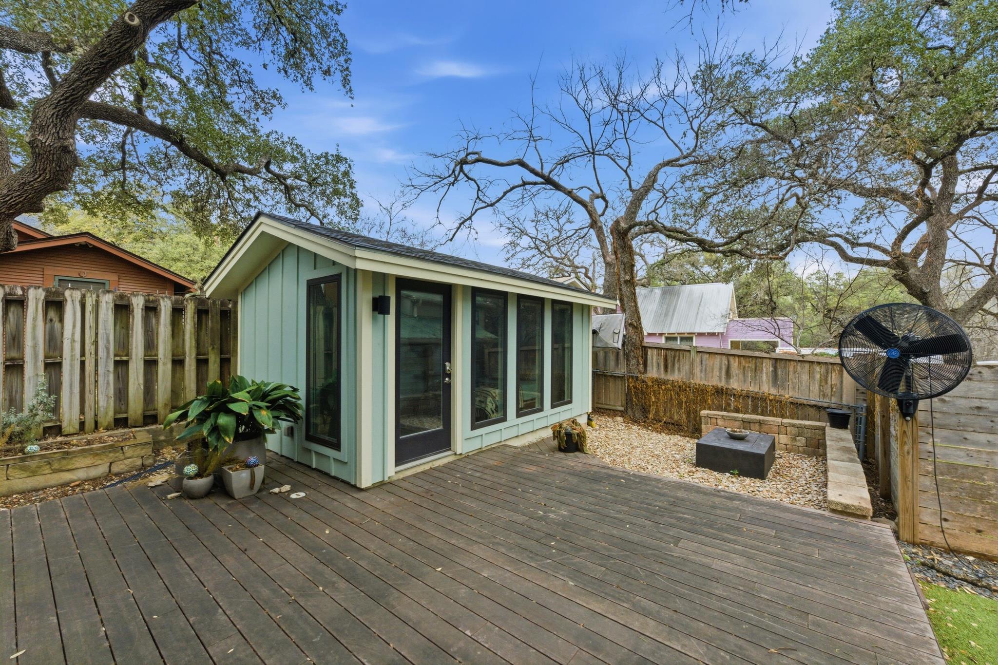708 W Gibson St, Austin, TX 78704