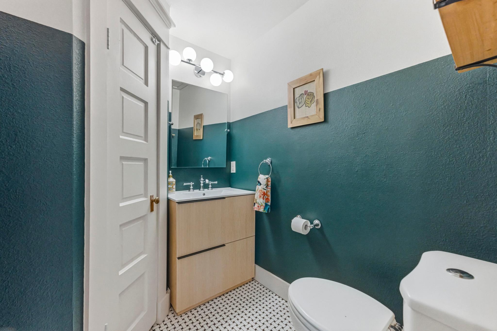 708 W Gibson St, Austin, TX 78704