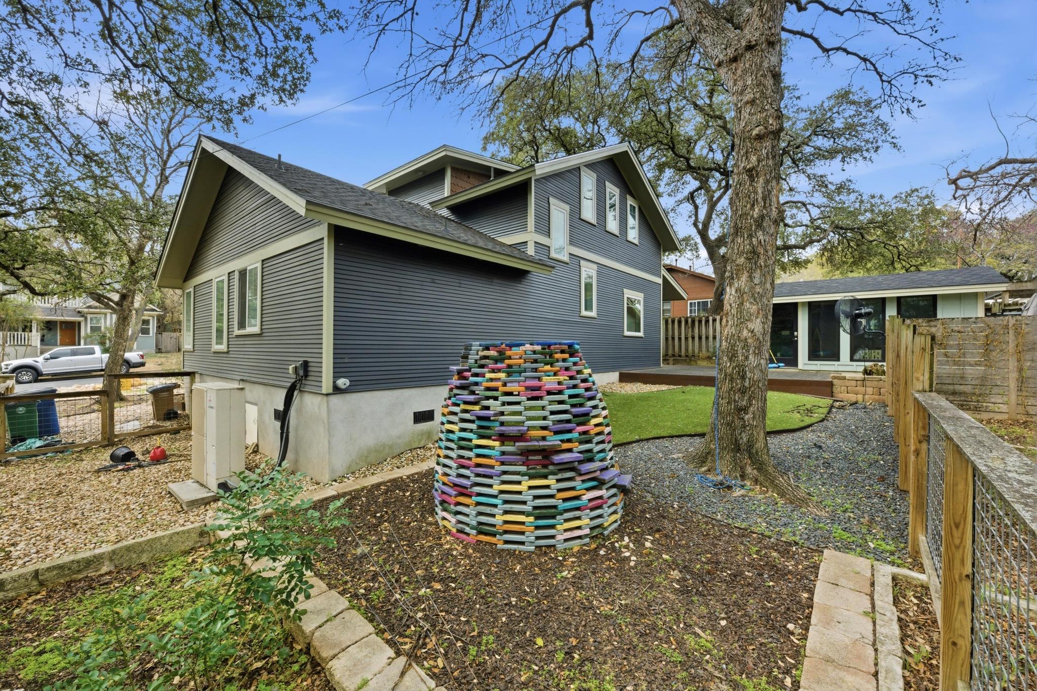 708 W Gibson St, Austin, TX 78704