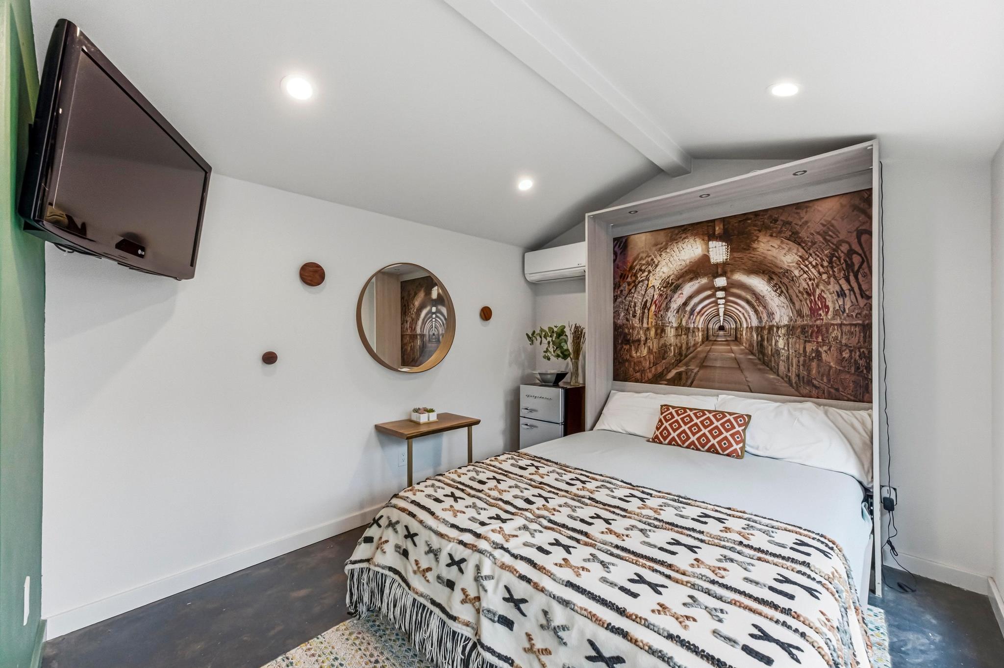 708 W Gibson St, Austin, TX 78704