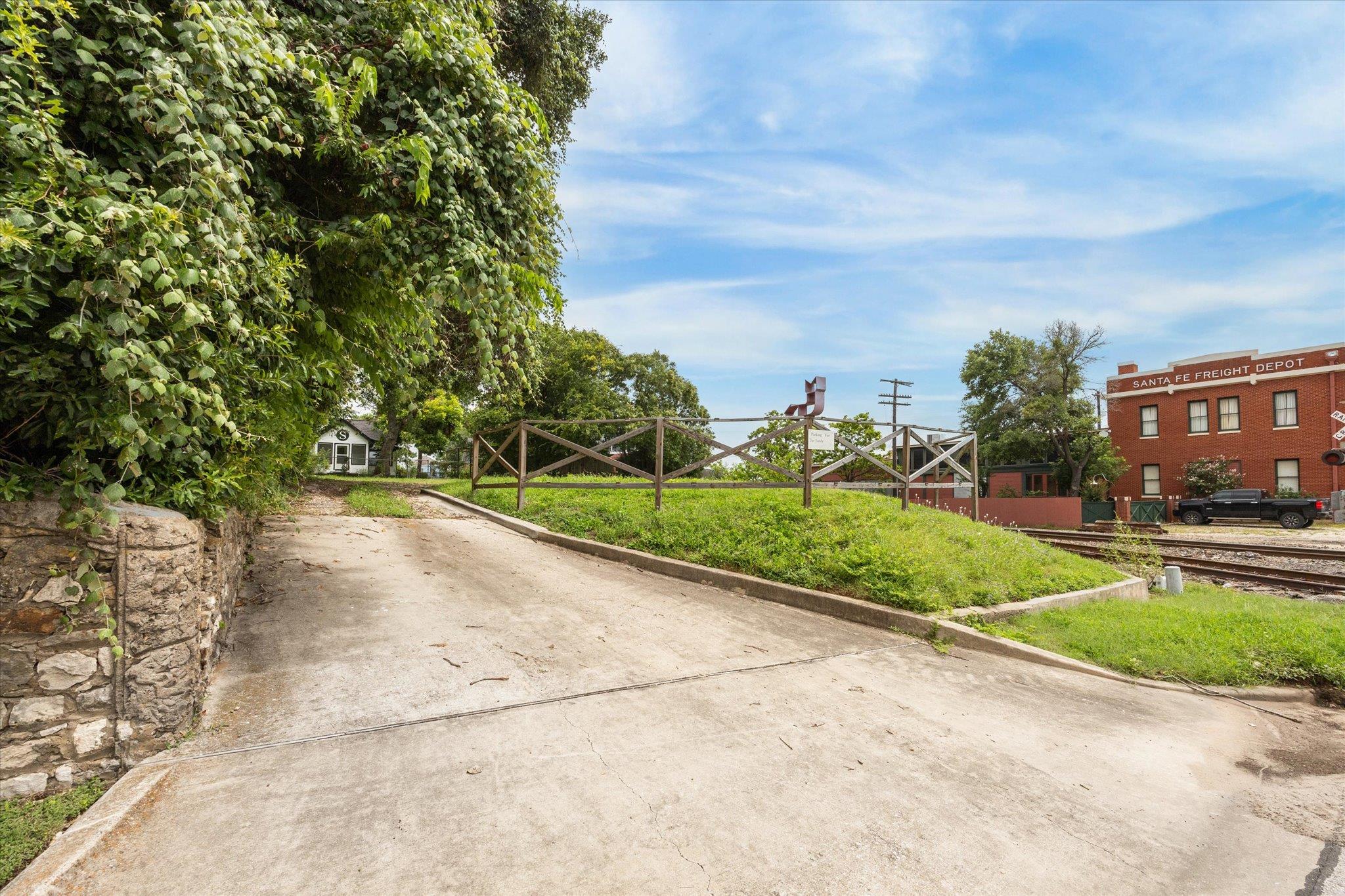 305 W Alamo St, Brenham, TX 77833