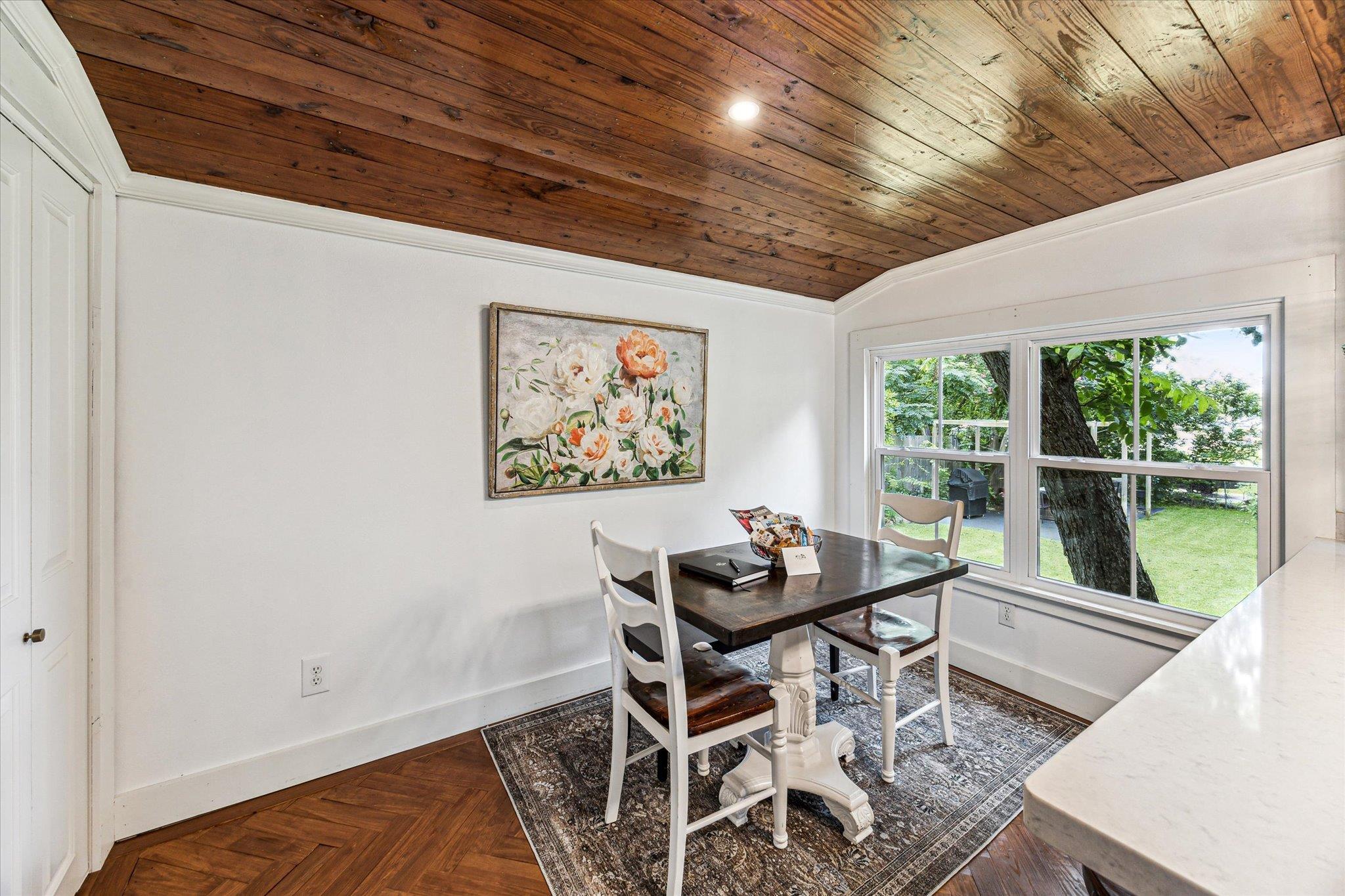 305 W Alamo St, Brenham, TX 77833