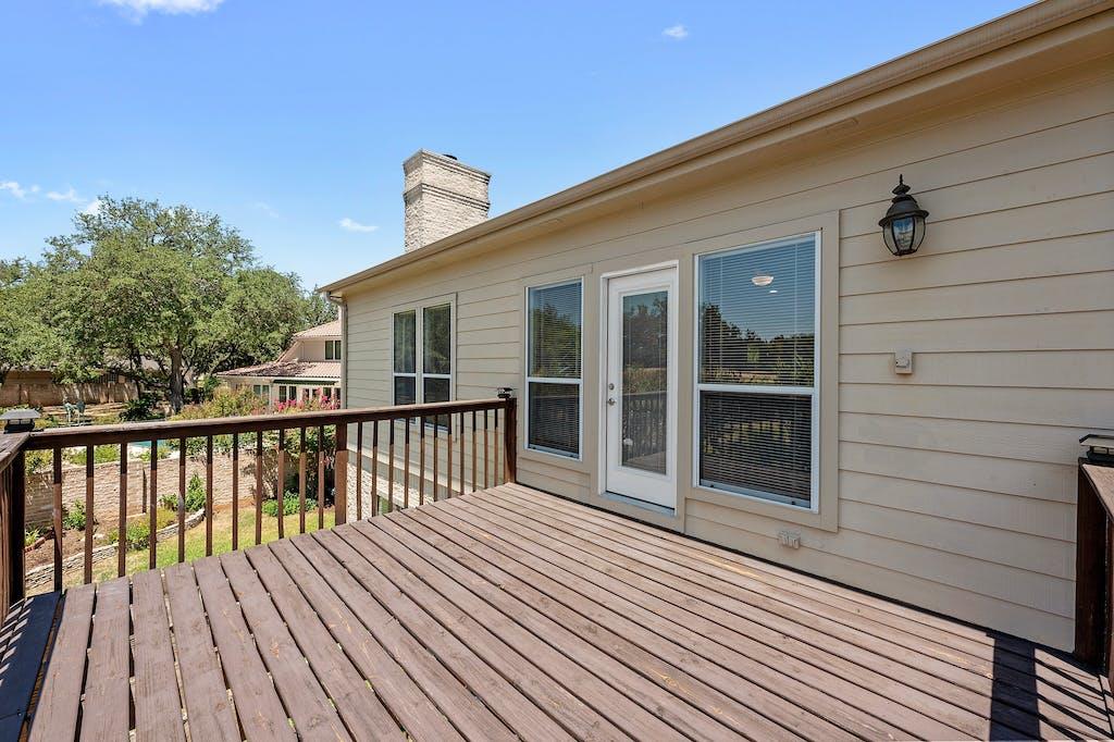 1207 Lakeway Dr, Lakeway, TX 78734