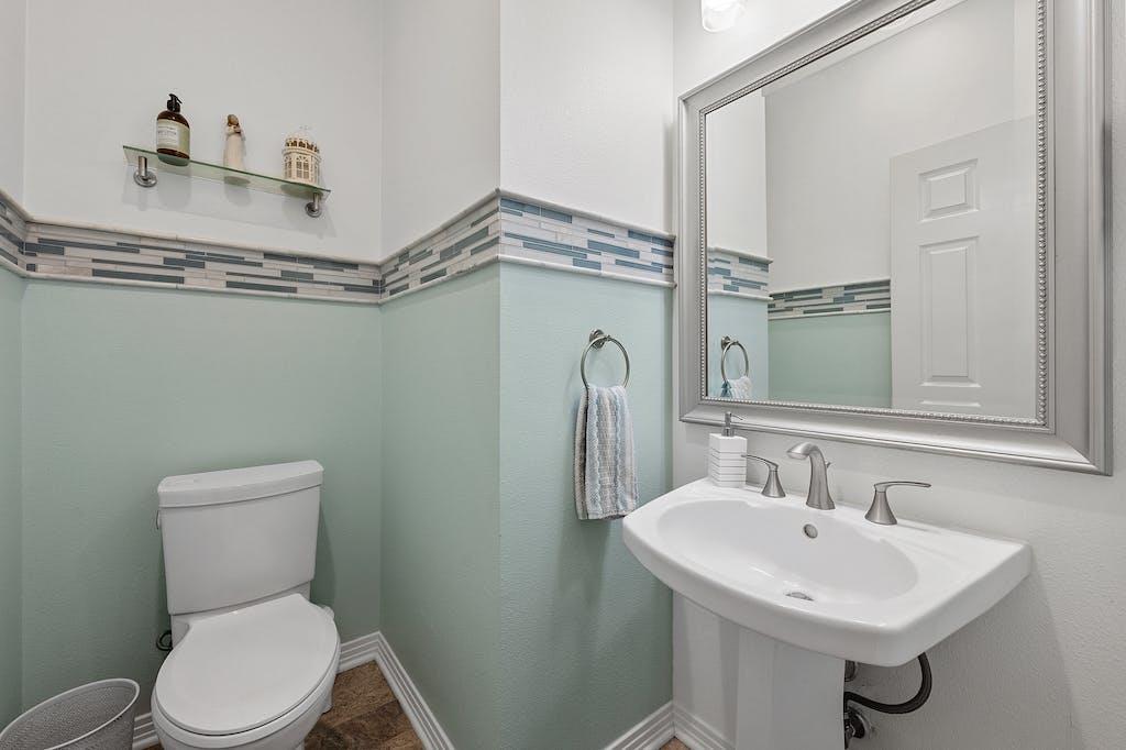 1207 Lakeway Dr, Lakeway, TX 78734