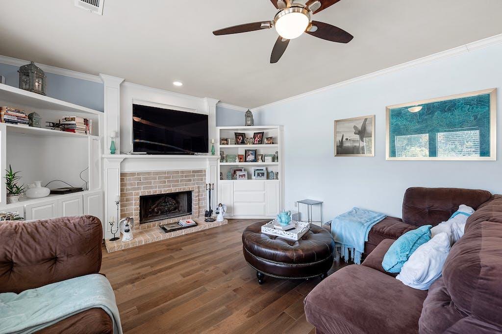 1207 Lakeway Dr, Lakeway, TX 78734