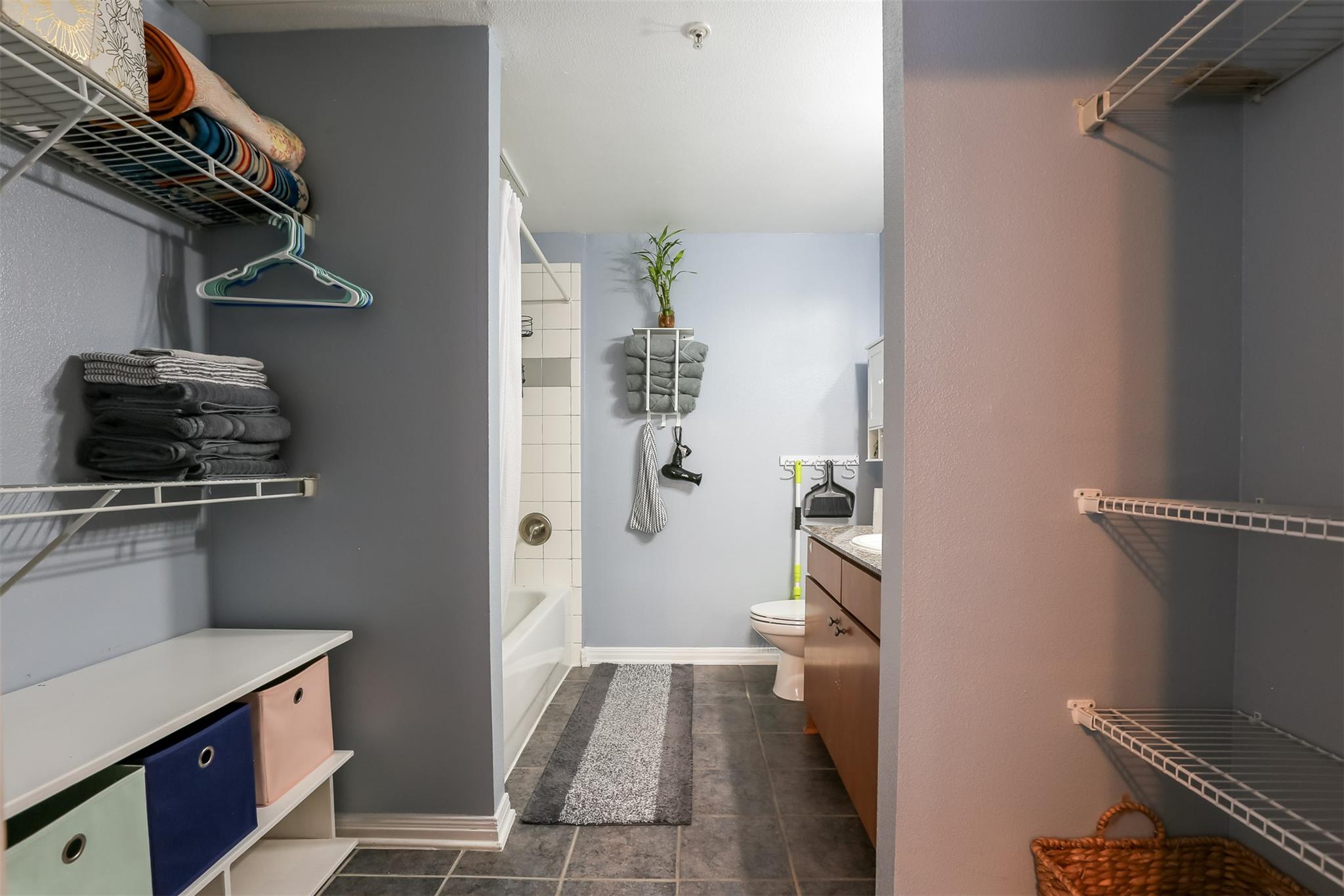 2502 Leon St # 418, Austin, TX 78705