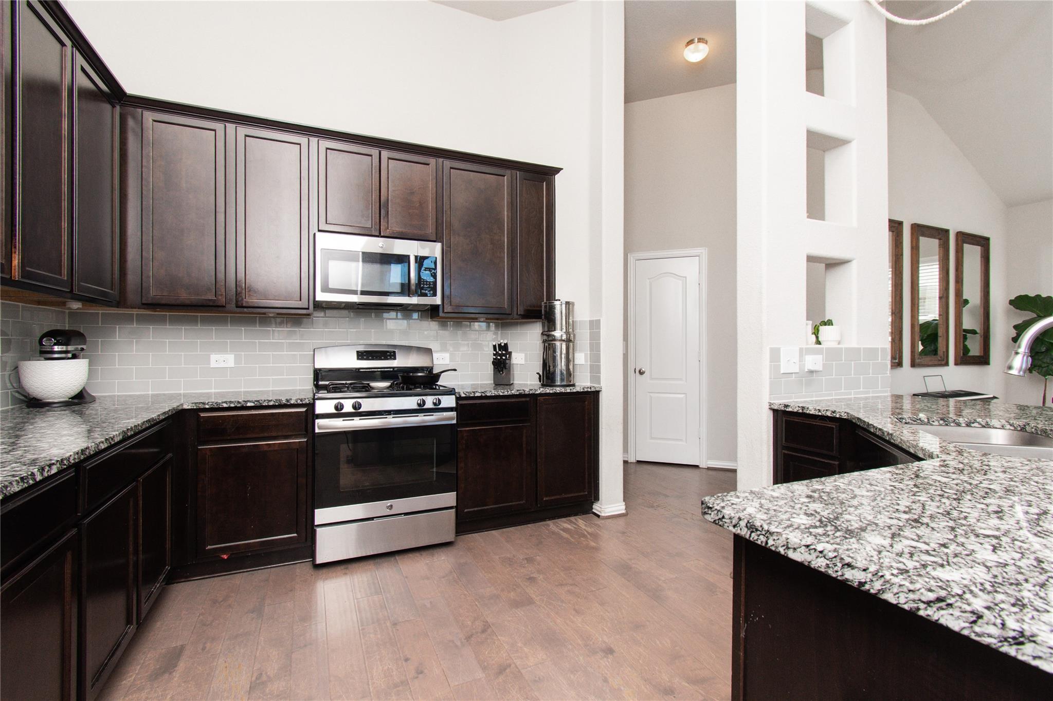 116 Salt Fork Dr, Liberty Hill, TX 78642