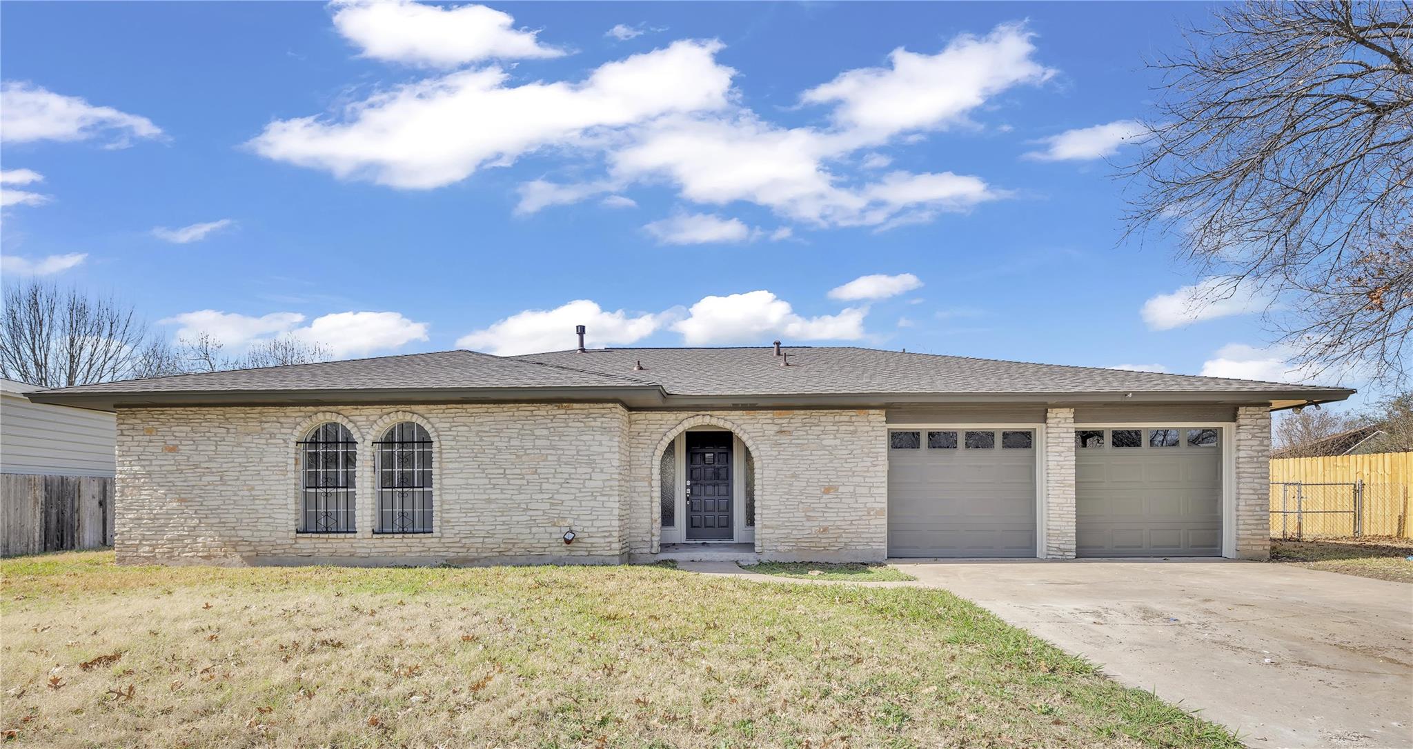 514 Sara Dr, Round Rock, TX 78664