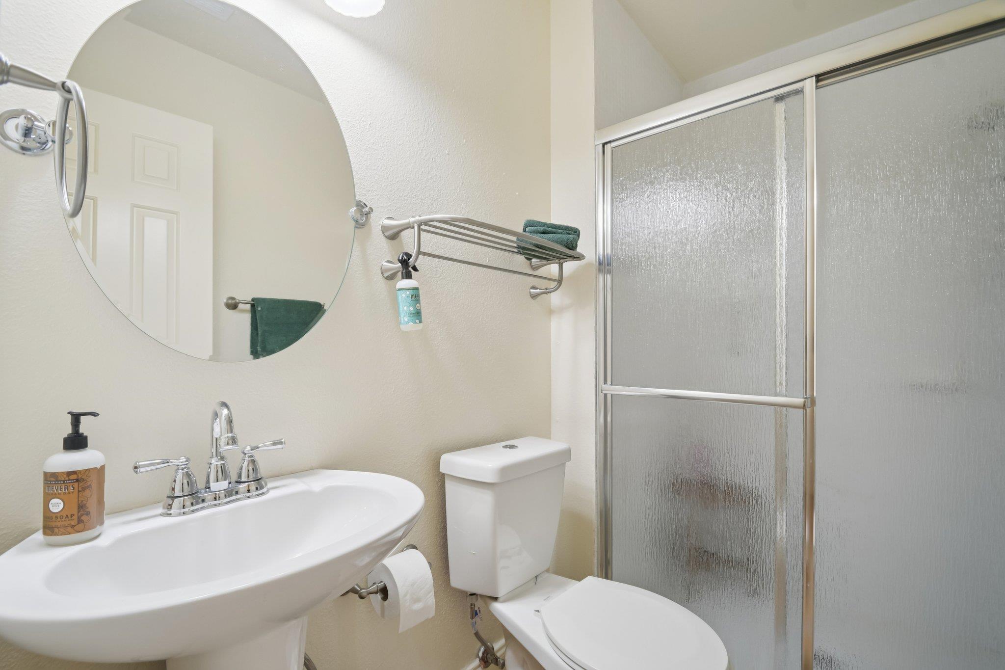 407 Pioneer Trl, San Marcos, TX 78666