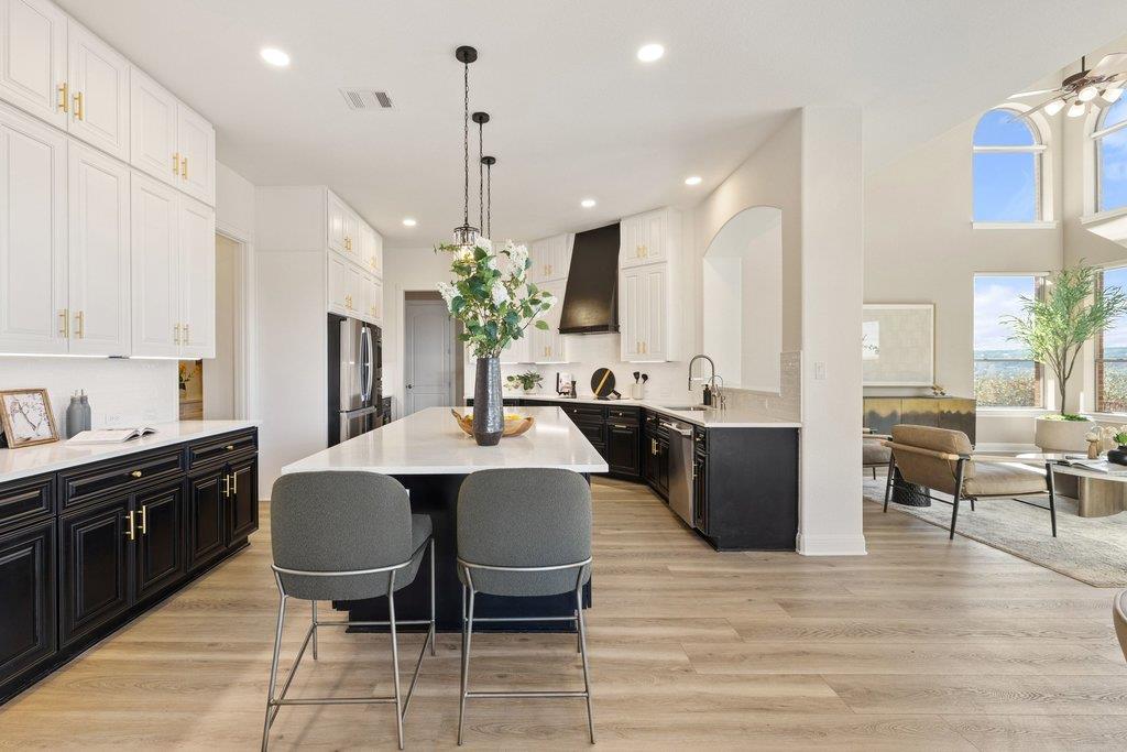 2702 Lakehurst Rd, Spicewood, TX 78669