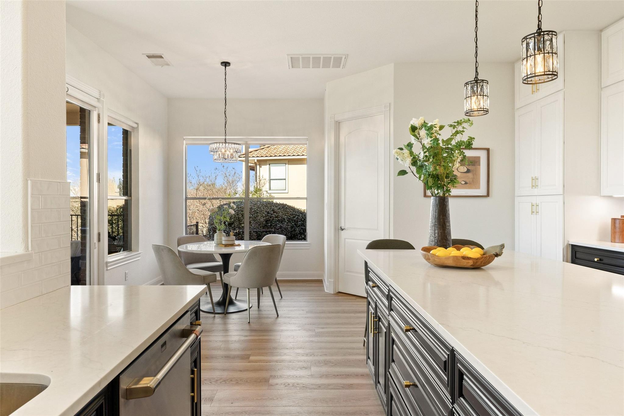 2702 Lakehurst Rd, Spicewood, TX 78669