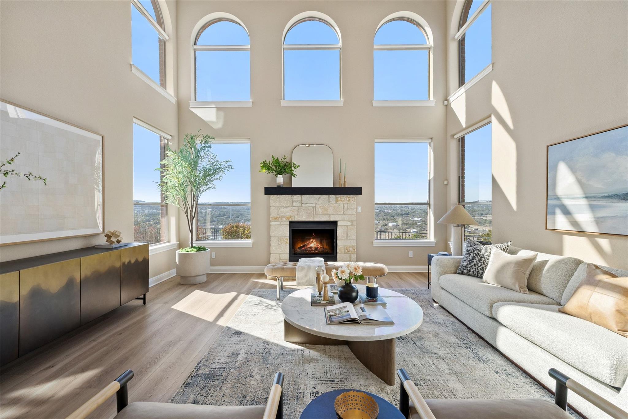 2702 Lakehurst Rd, Spicewood, TX 78669