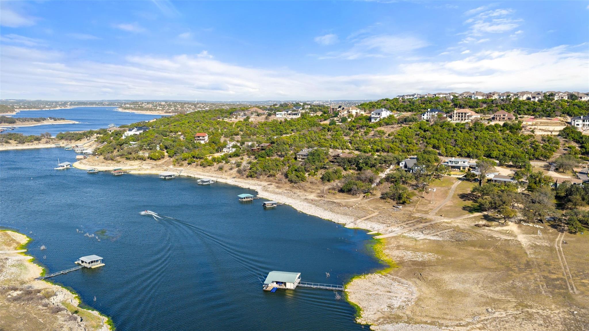 2702 Lakehurst Rd, Spicewood, TX 78669