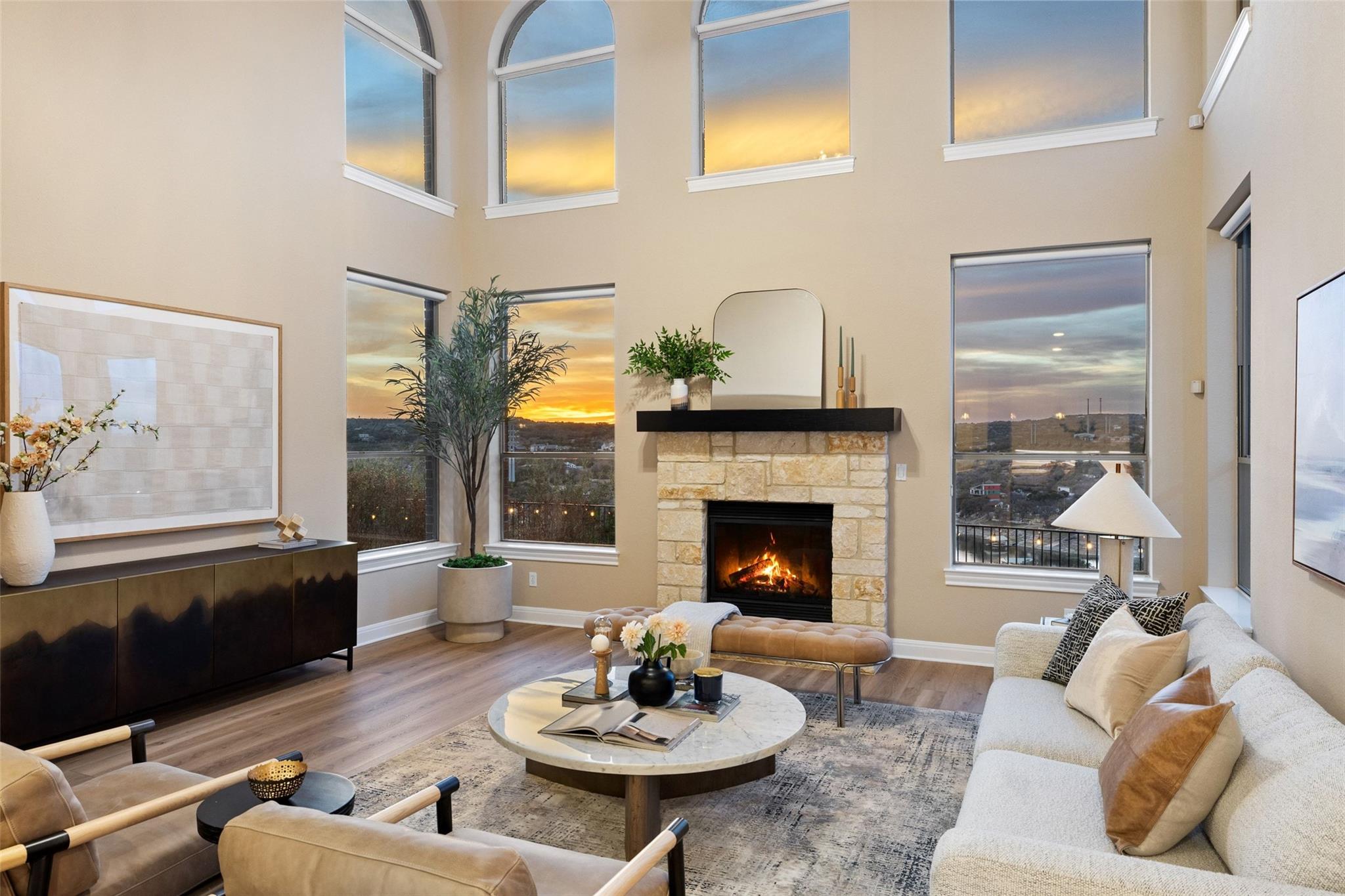 2702 Lakehurst Rd, Spicewood, TX 78669