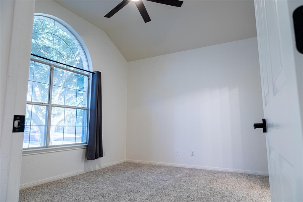 508 Lydia Ln, Thrall, TX 76578