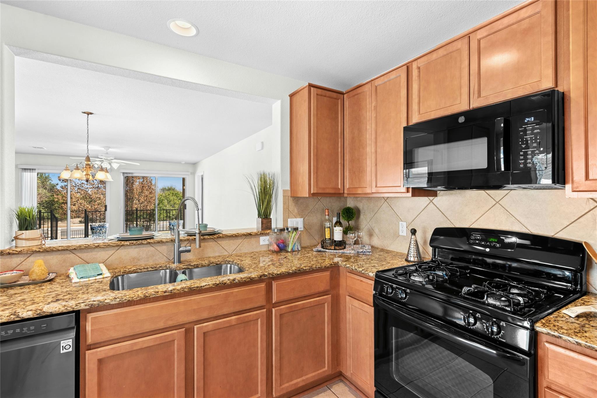 107 Garner Cv, Georgetown, TX 78633