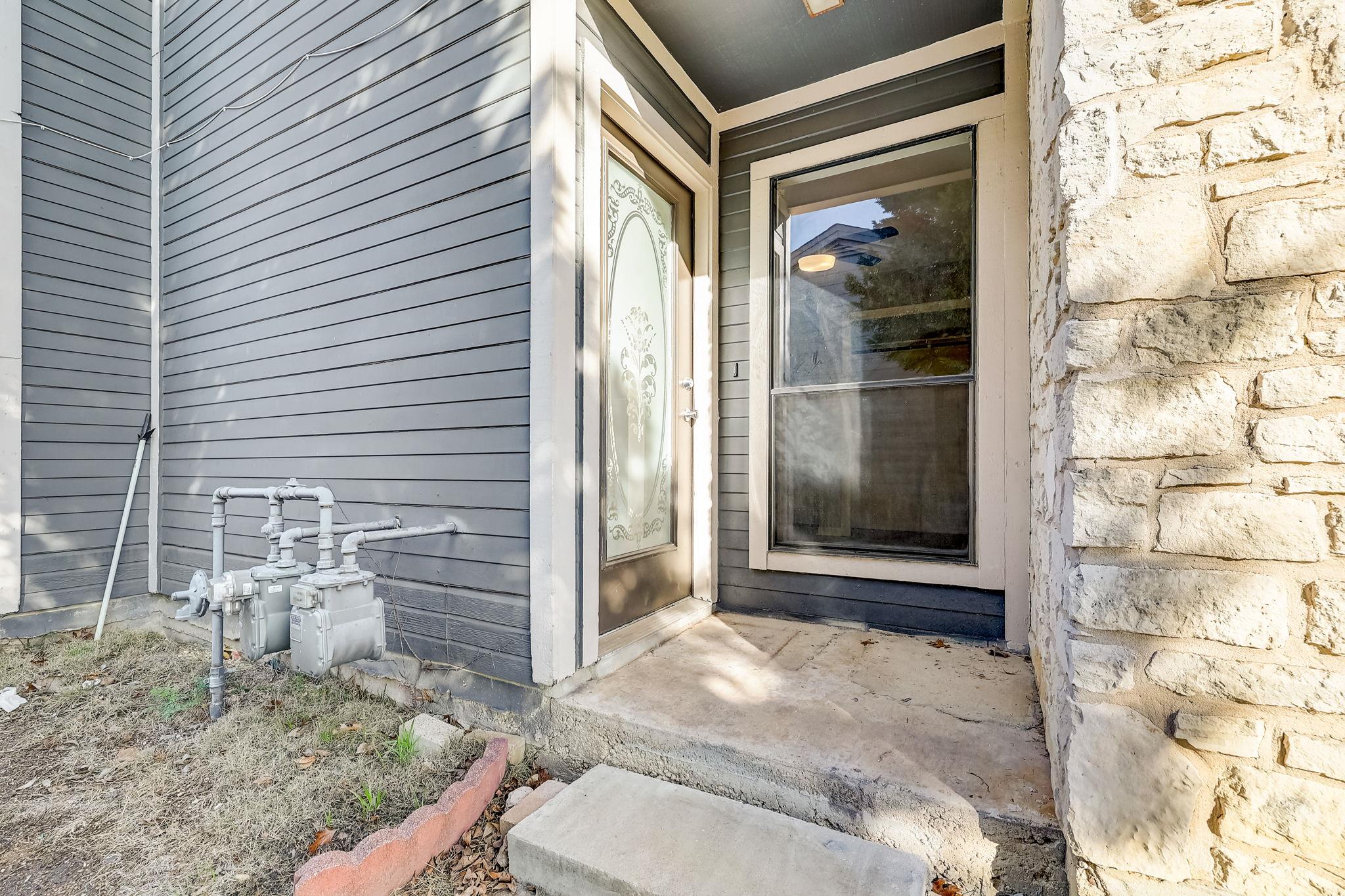 1406 Hyridge Circle, Round Rock, TX 78664