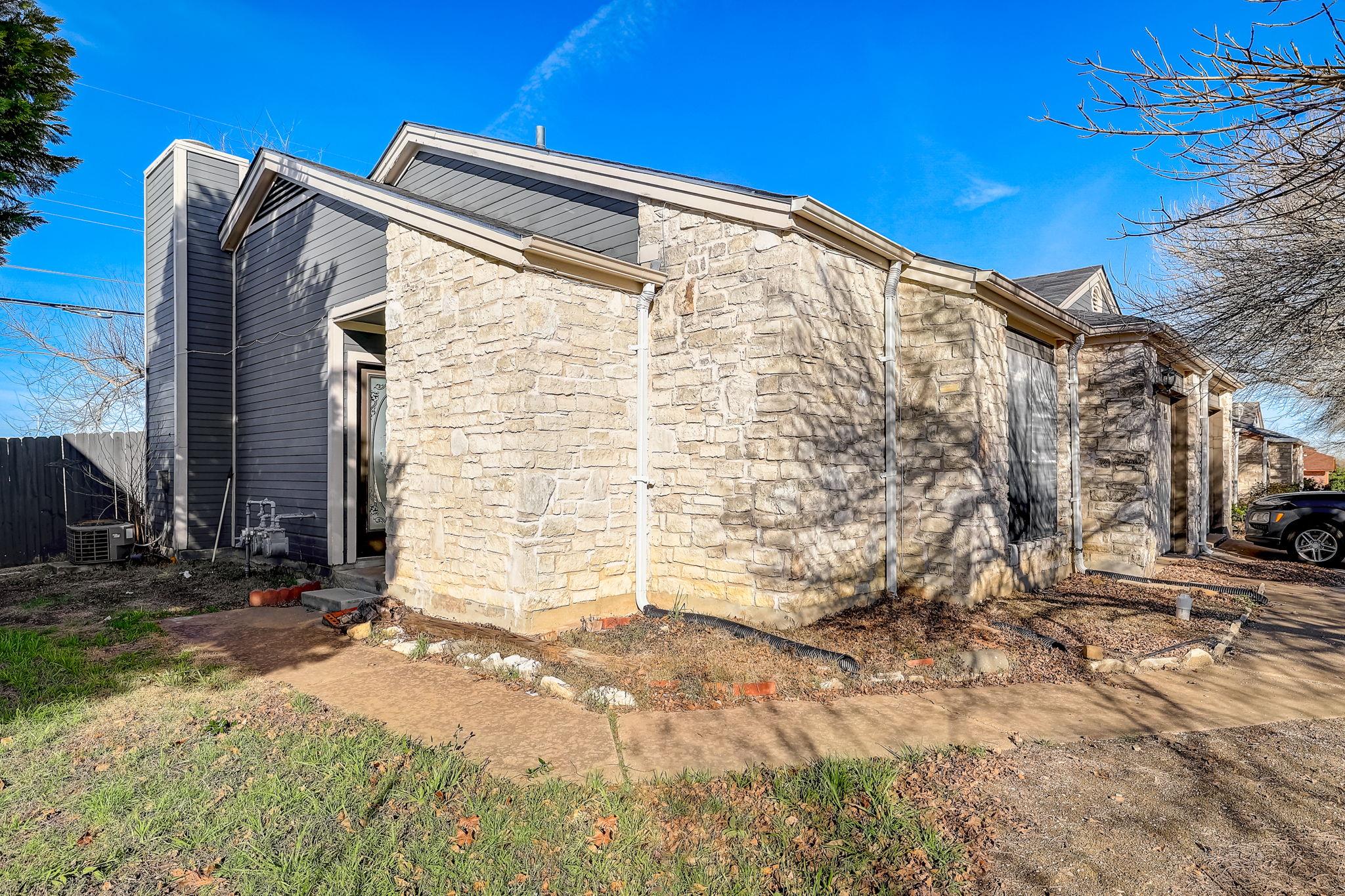 1406 Hyridge Circle, Round Rock, TX 78664