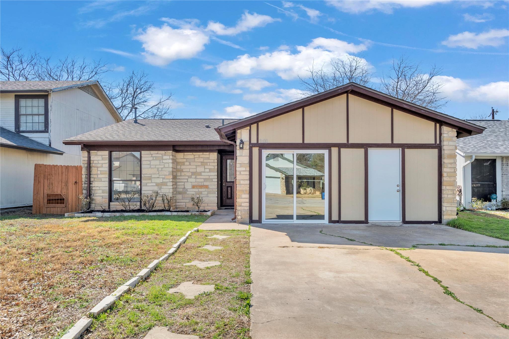 1800 Tamra Ct, Round Rock, TX 78681