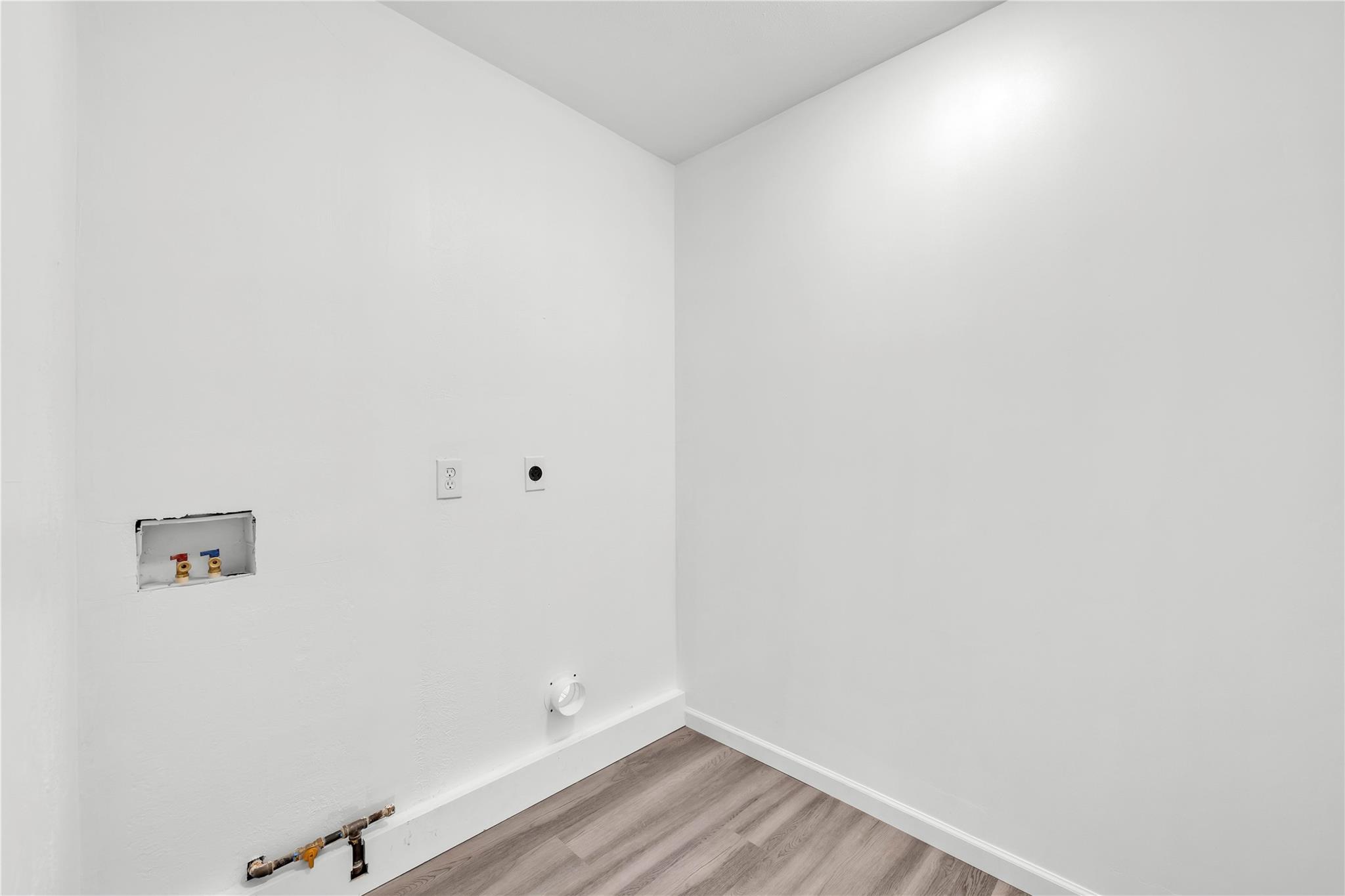 1800 Tamra Ct, Round Rock, TX 78681