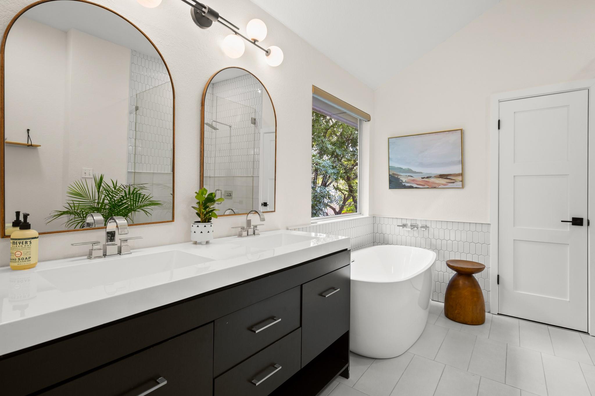 12802 Bivins Ct, Austin, TX 78732