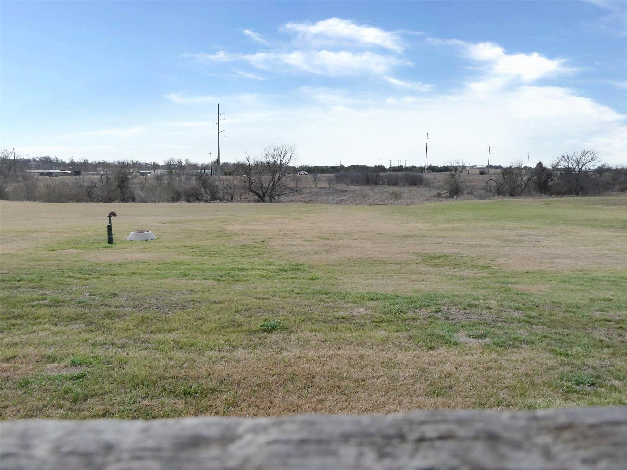 217 BRONCO BILLY Dr, Jarrell, TX 76537