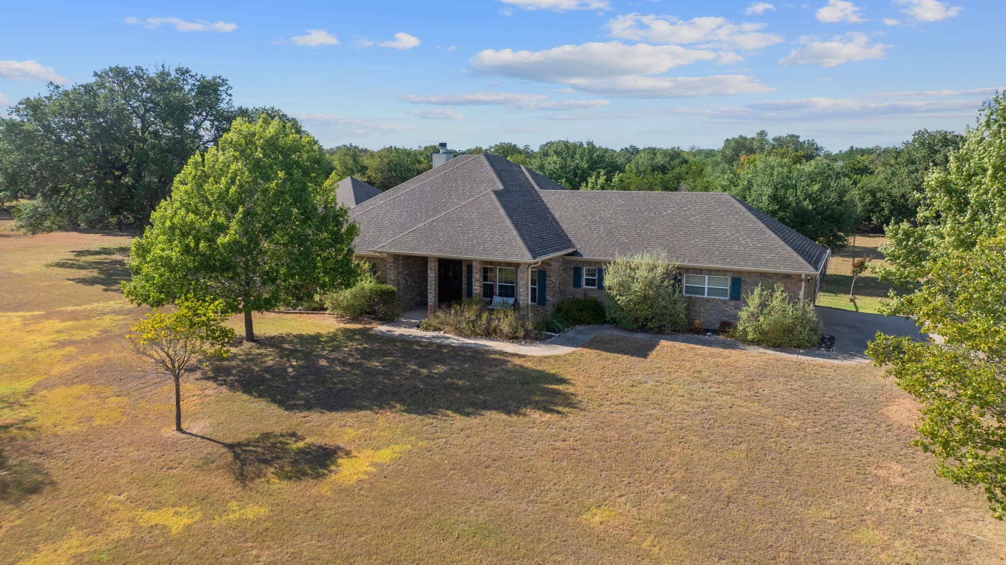 1206 Long Mdw, Salado, TX 76571