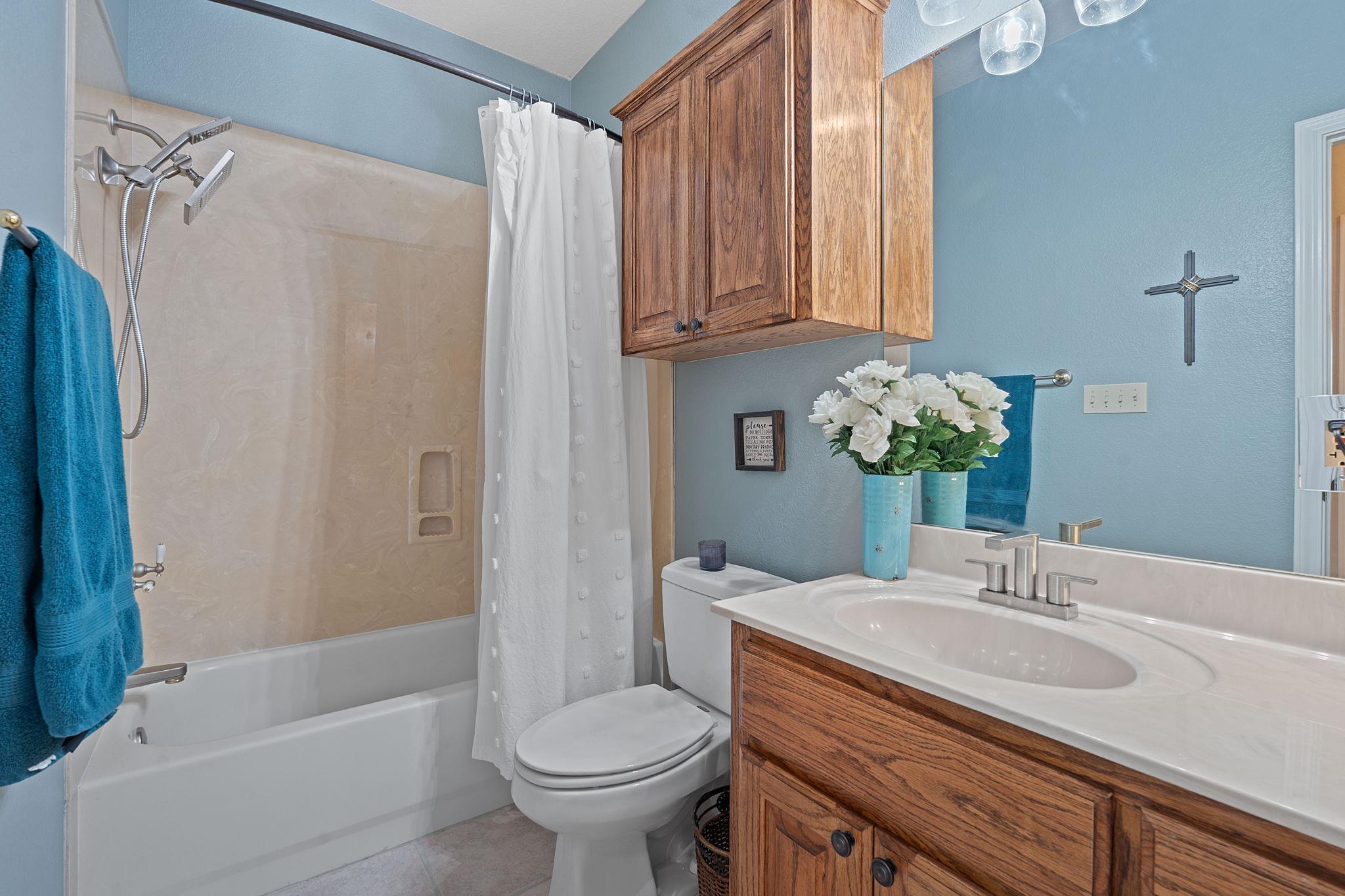 1206 Long Mdw, Salado, TX 76571