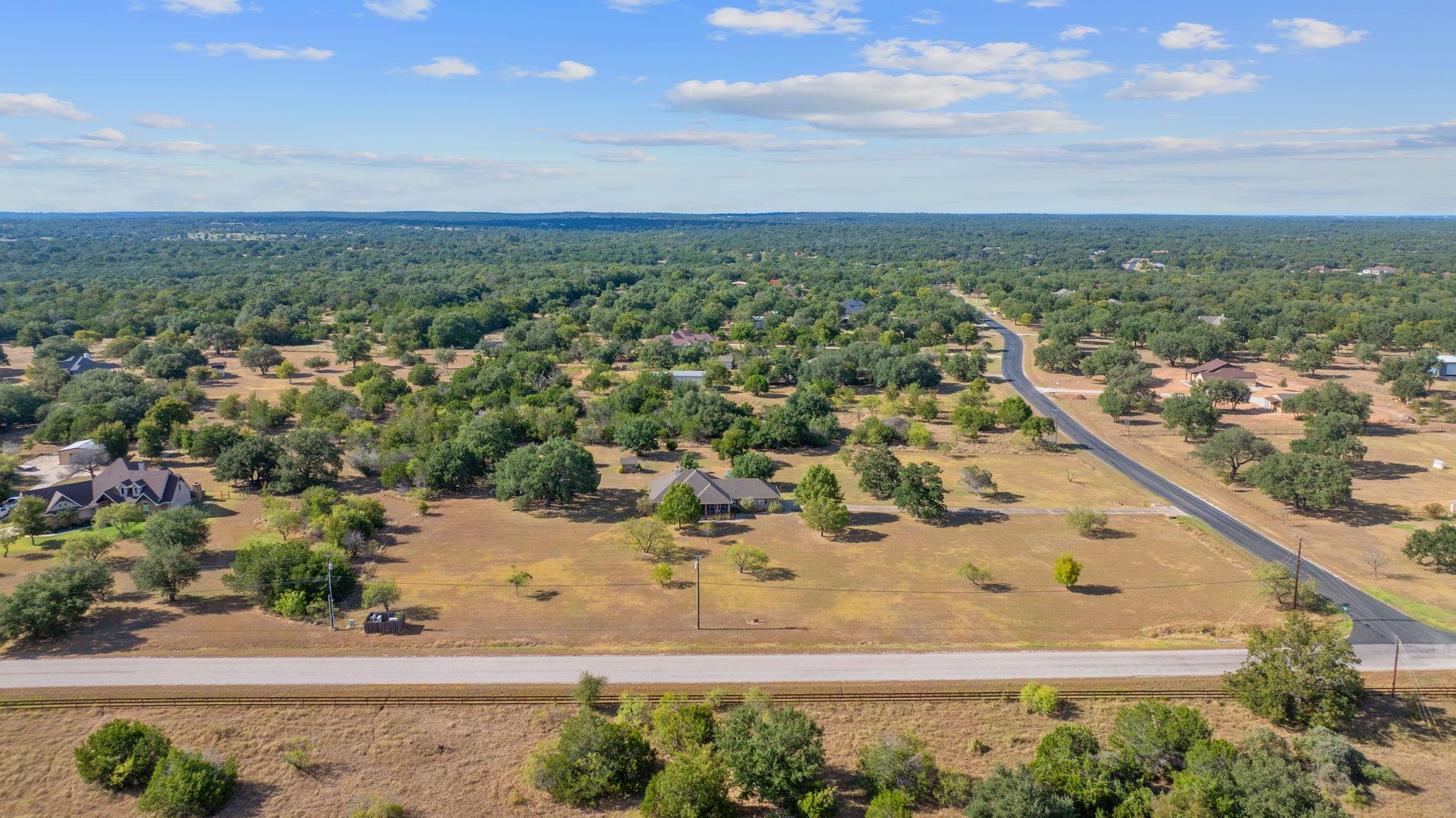 1206 Long Mdw, Salado, TX 76571