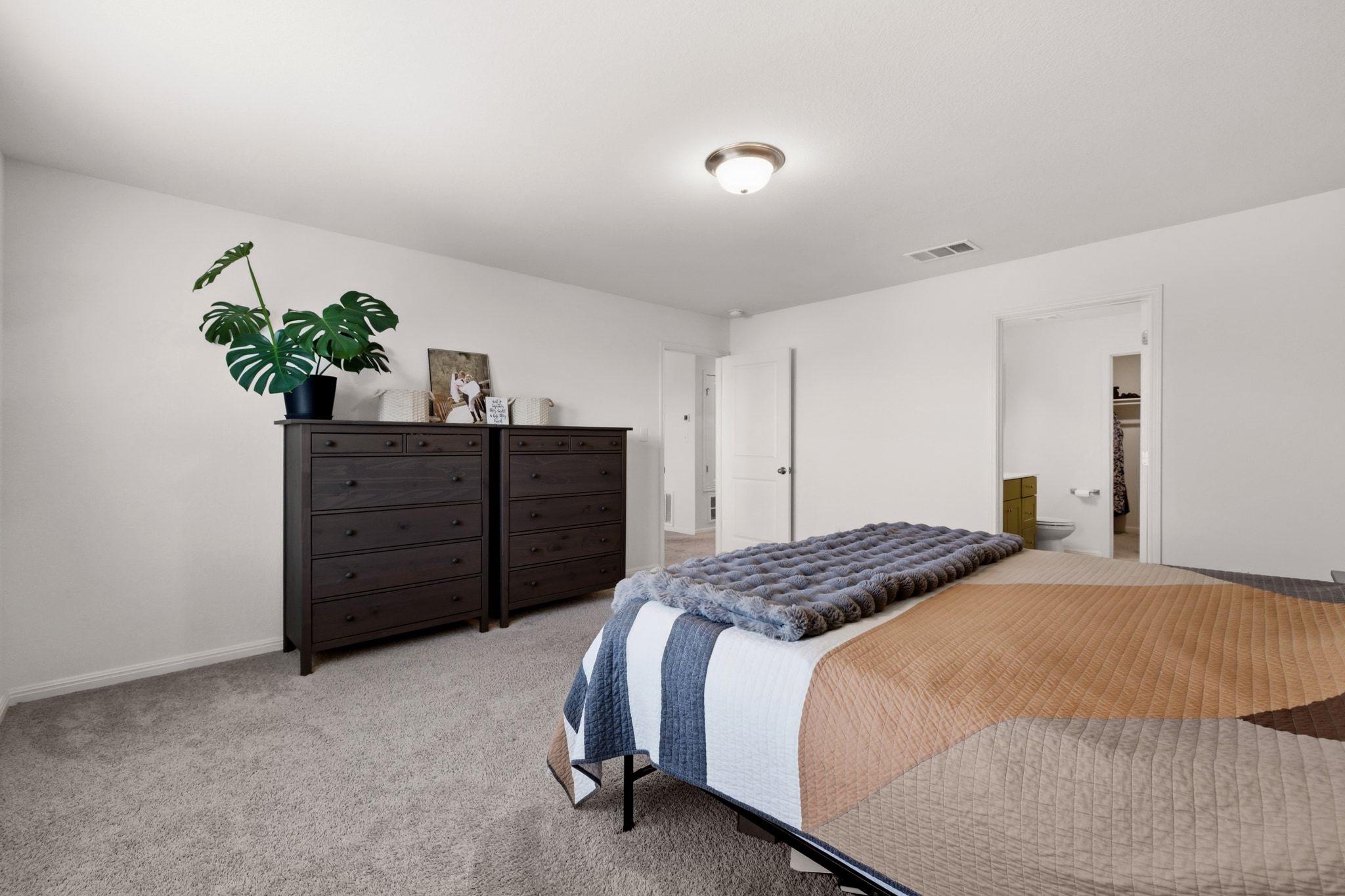 212 Wonderful Life Way, Jarrell, TX 76537