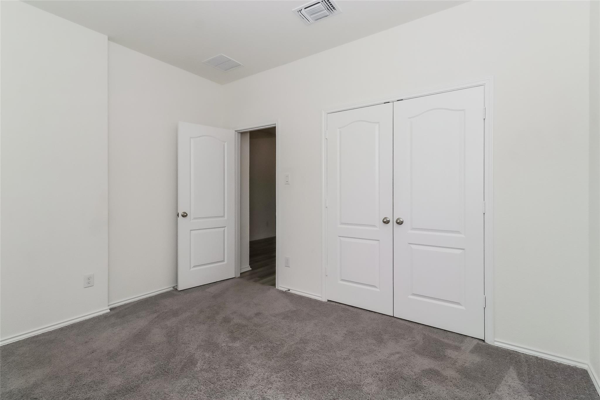 1621 Stinnett Dr, Leander, TX 78641