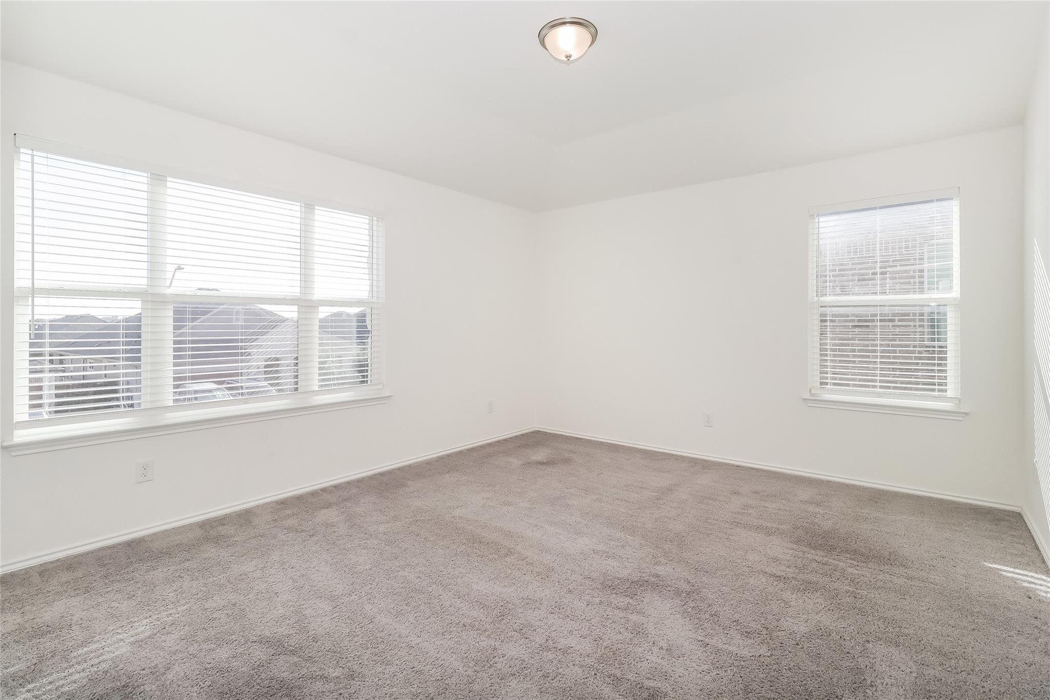 1621 Stinnett Dr, Leander, TX 78641