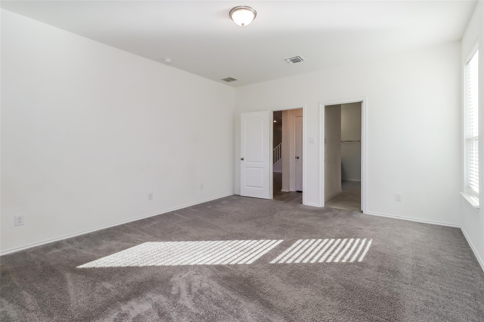 1621 Stinnett Dr, Leander, TX 78641