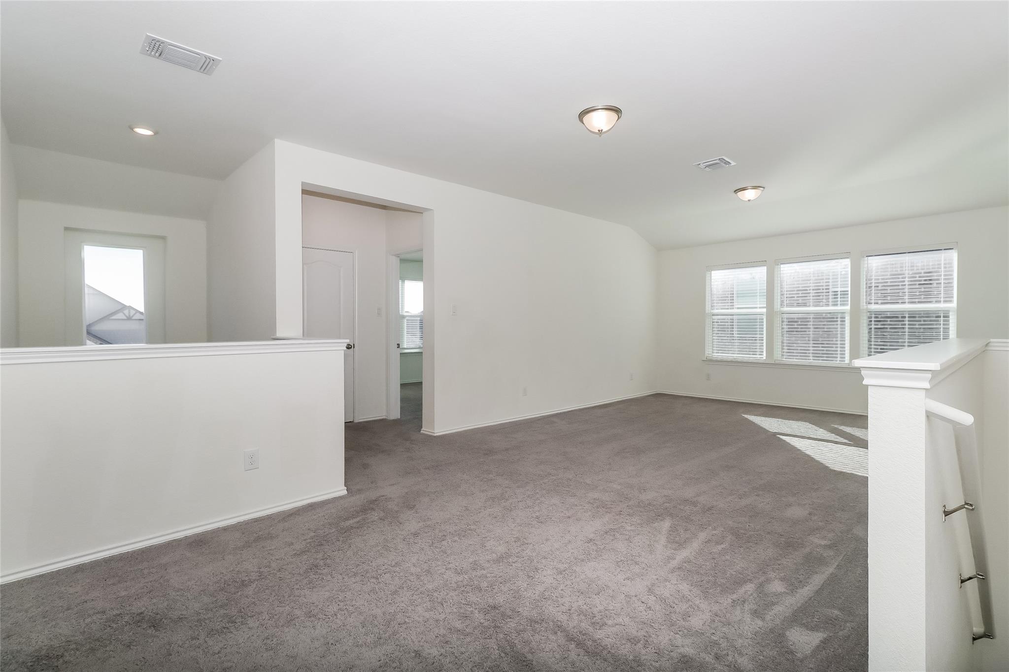 1621 Stinnett Dr, Leander, TX 78641