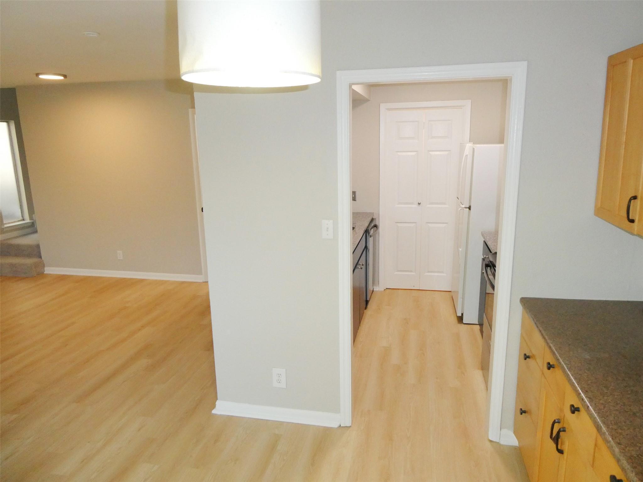 6718 SILVERMINE Dr # 103, Austin, TX 78736