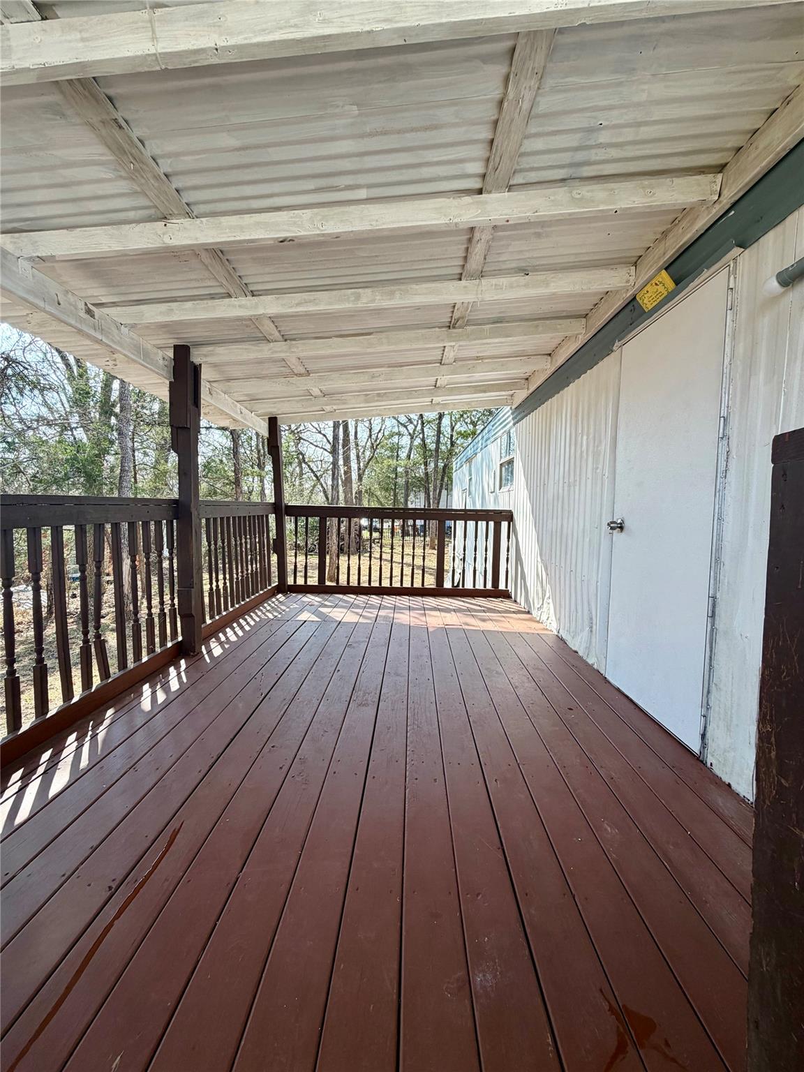 109 Seminole Dr, Smithville, TX 78957