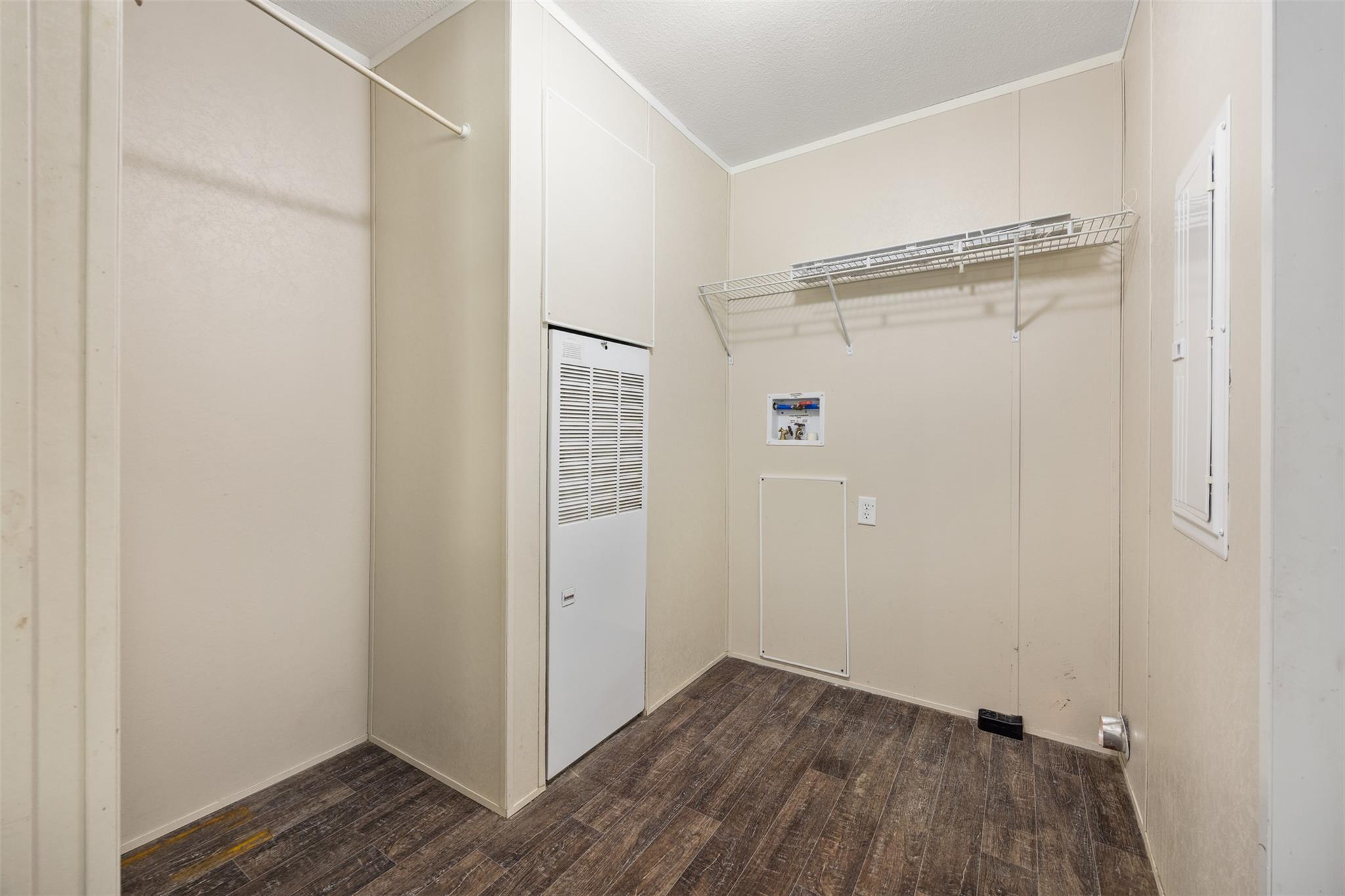 103 Spring View Dr, Johnson City, TX 78636