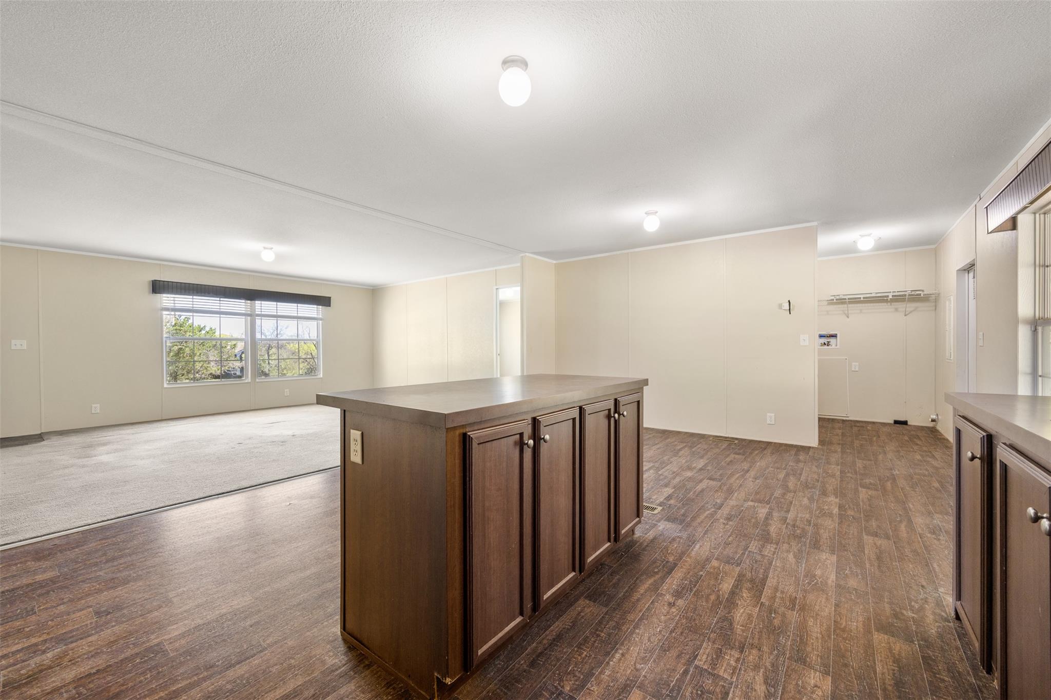 103 Spring View Dr, Johnson City, TX 78636