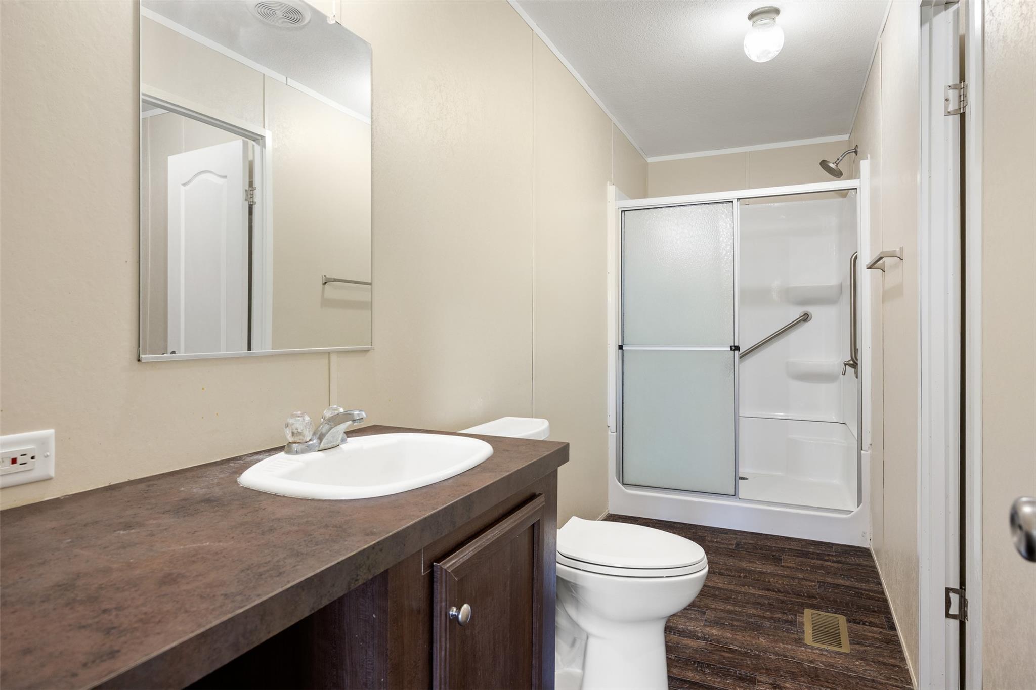 103 Spring View Dr, Johnson City, TX 78636