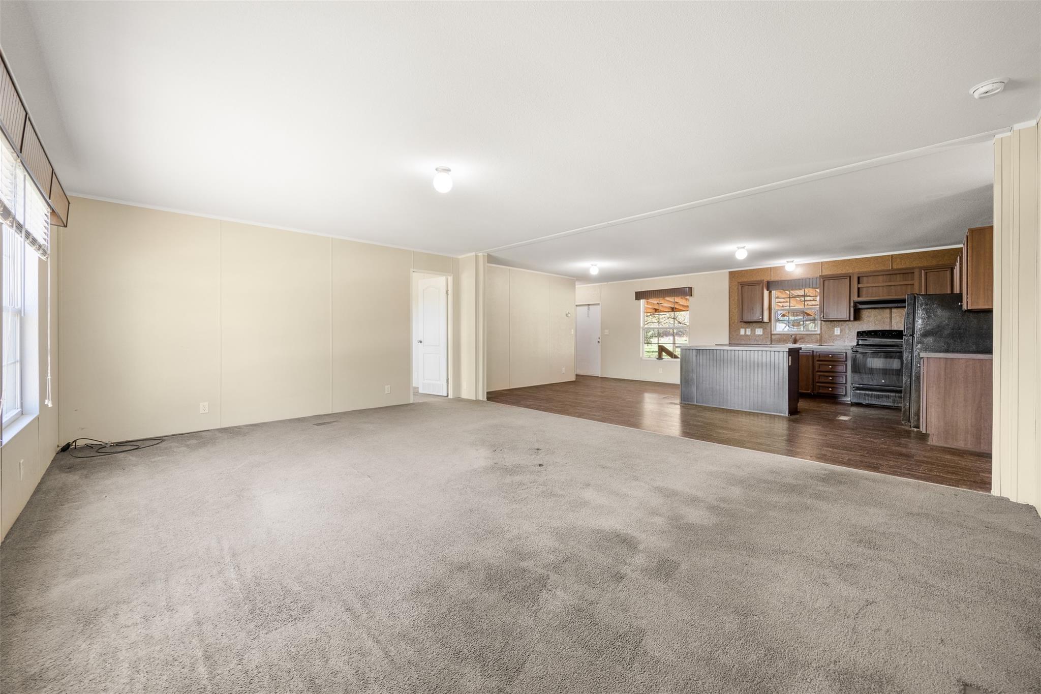 103 Spring View Dr, Johnson City, TX 78636