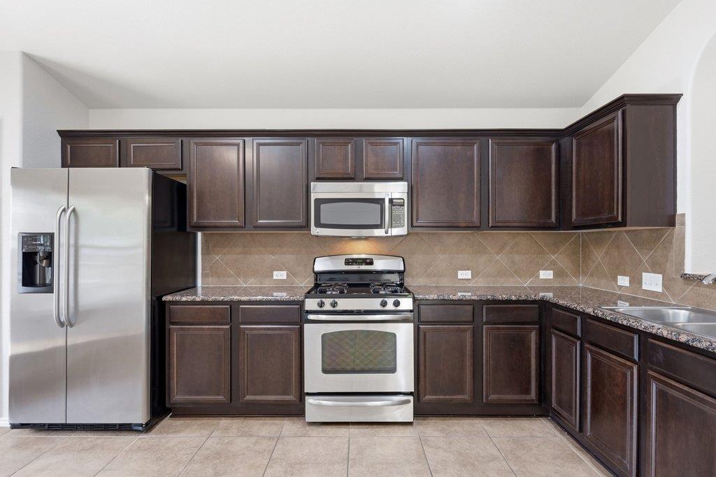 1601 Waxberry Ln, Austin, TX 78748