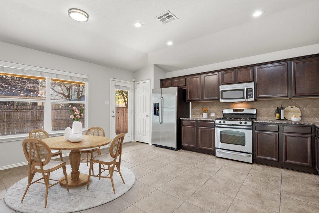 1601 Waxberry Ln, Austin, TX 78748