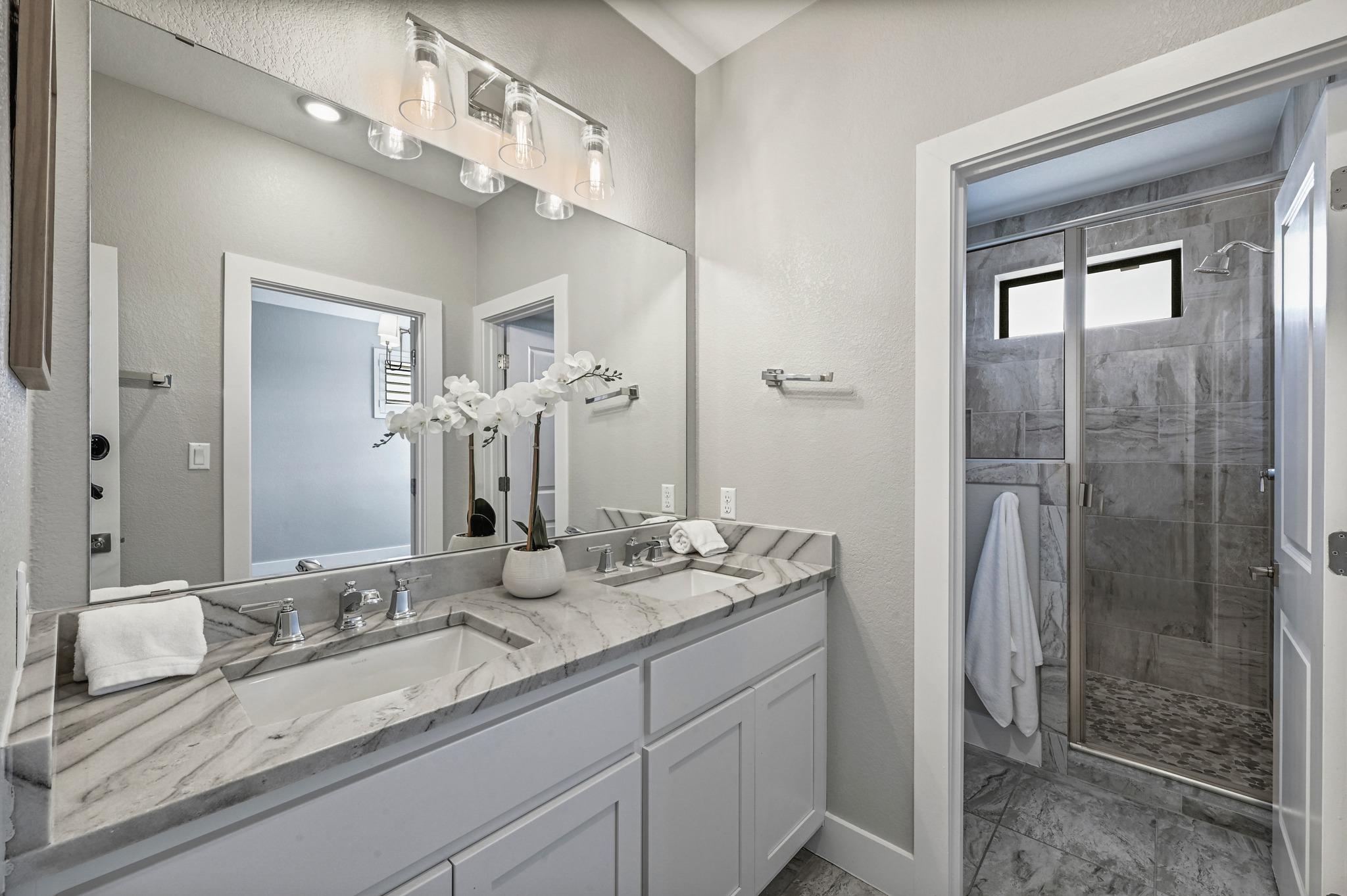 105 Willow Hill Dr, Georgetown, TX 78633