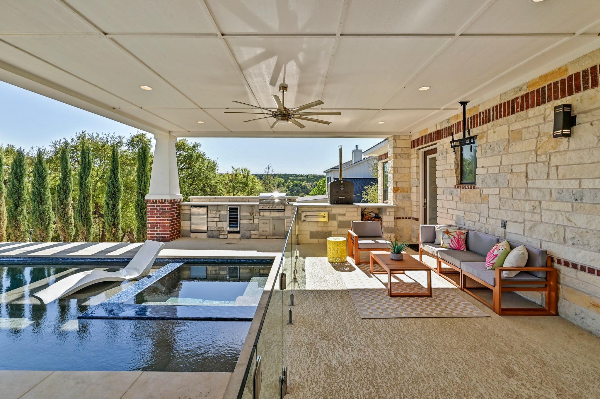 105 Willow Hill Dr, Georgetown, TX 78633