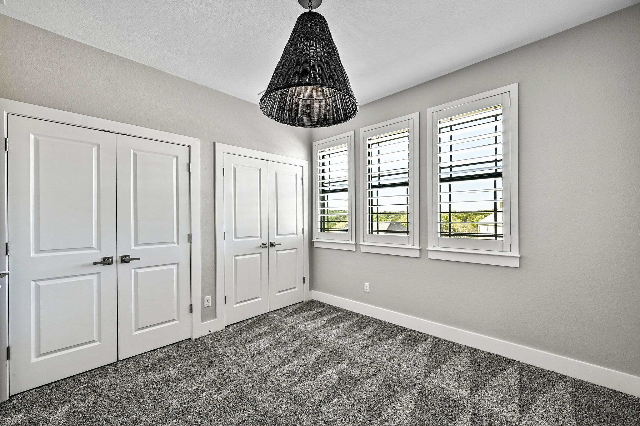 105 Willow Hill Dr, Georgetown, TX 78633