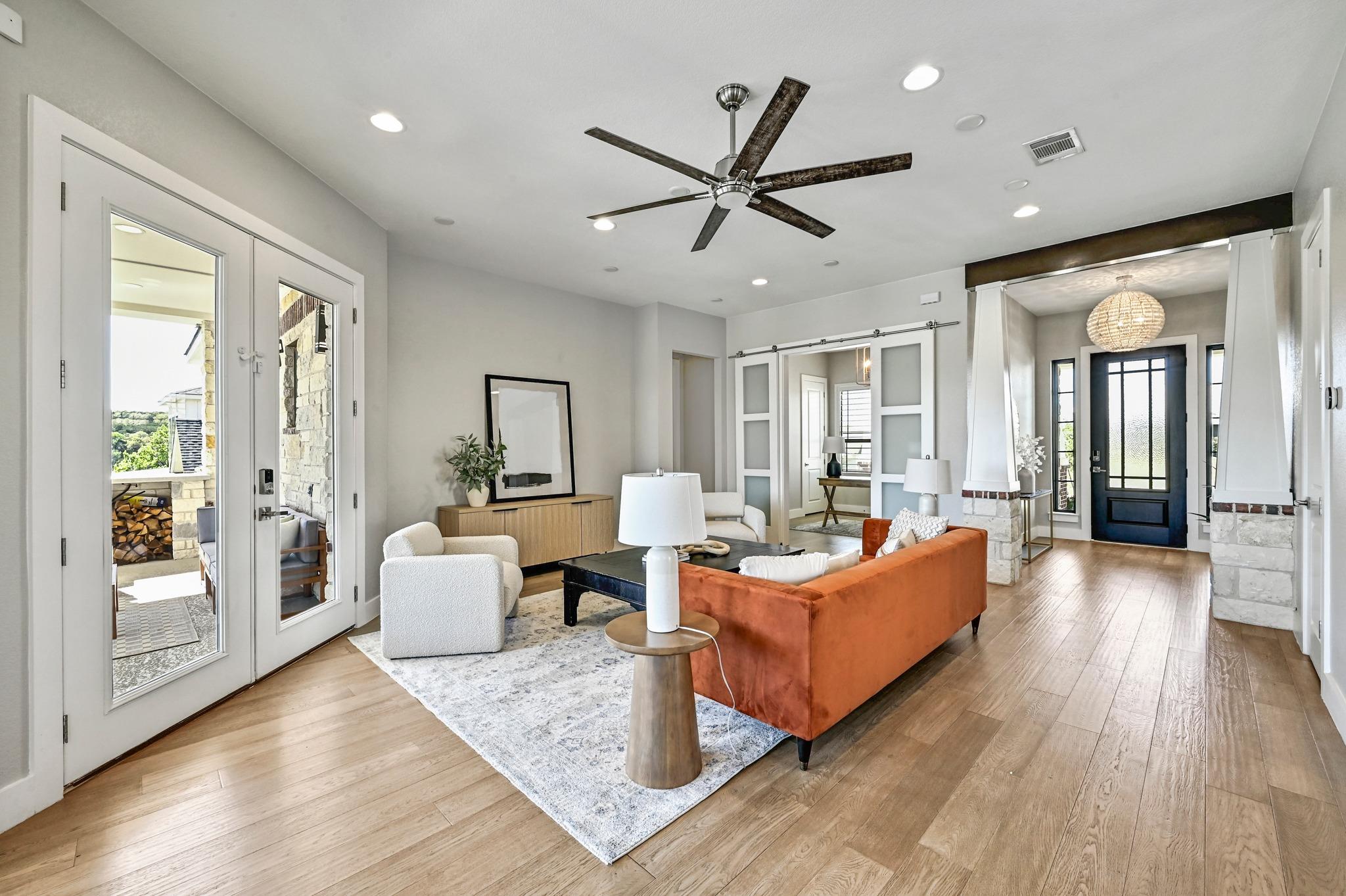 105 Willow Hill Dr, Georgetown, TX 78633