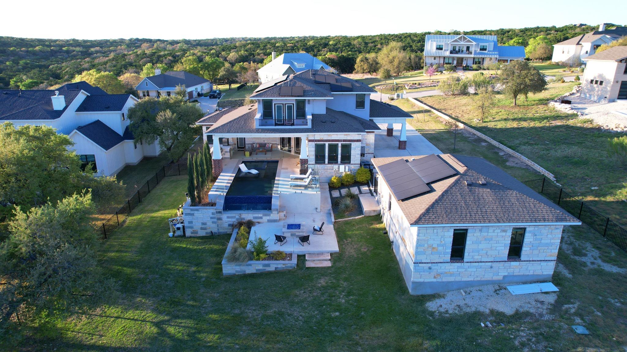 105 Willow Hill Dr, Georgetown, TX 78633