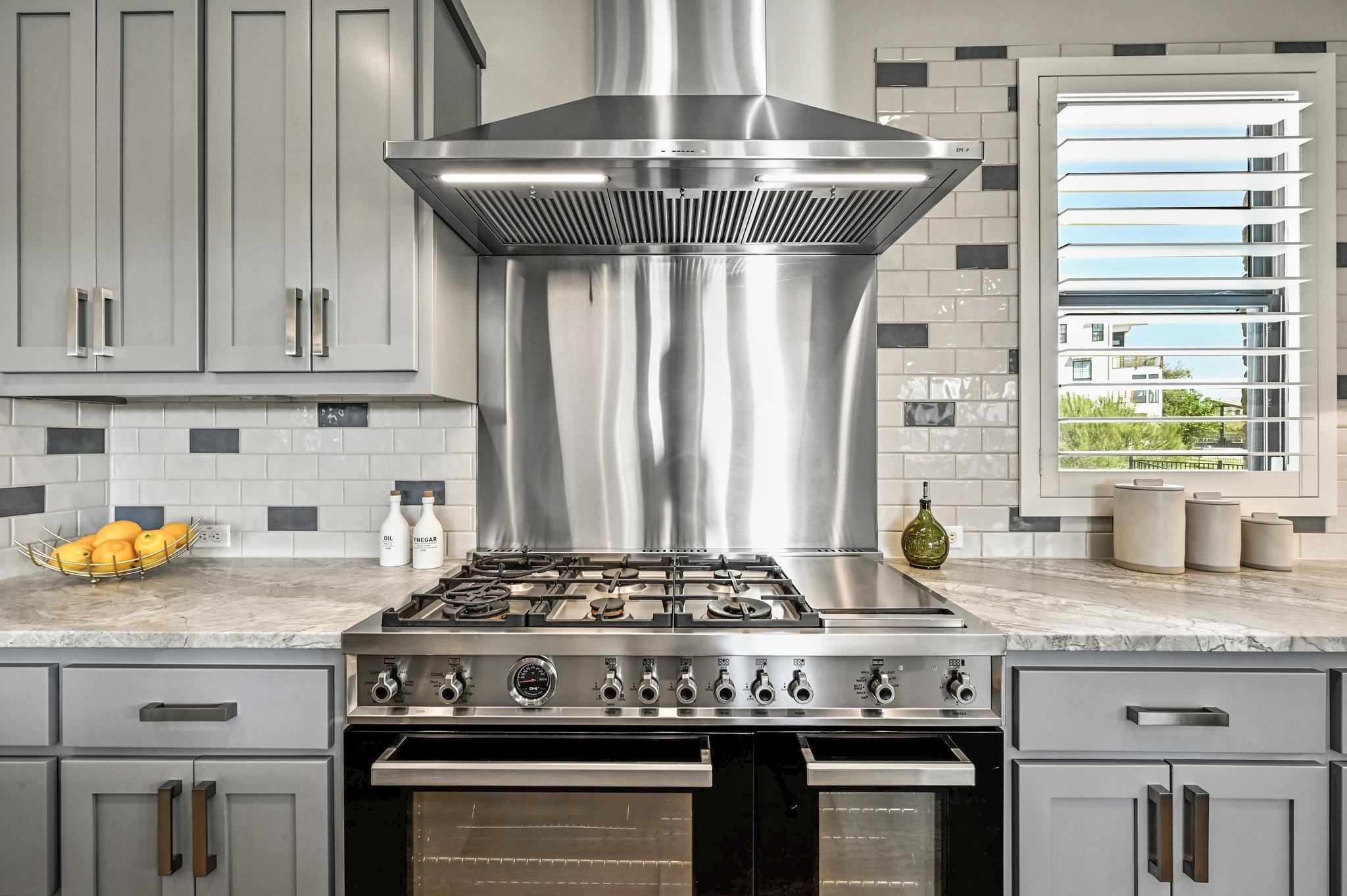 105 Willow Hill Dr, Georgetown, TX 78633