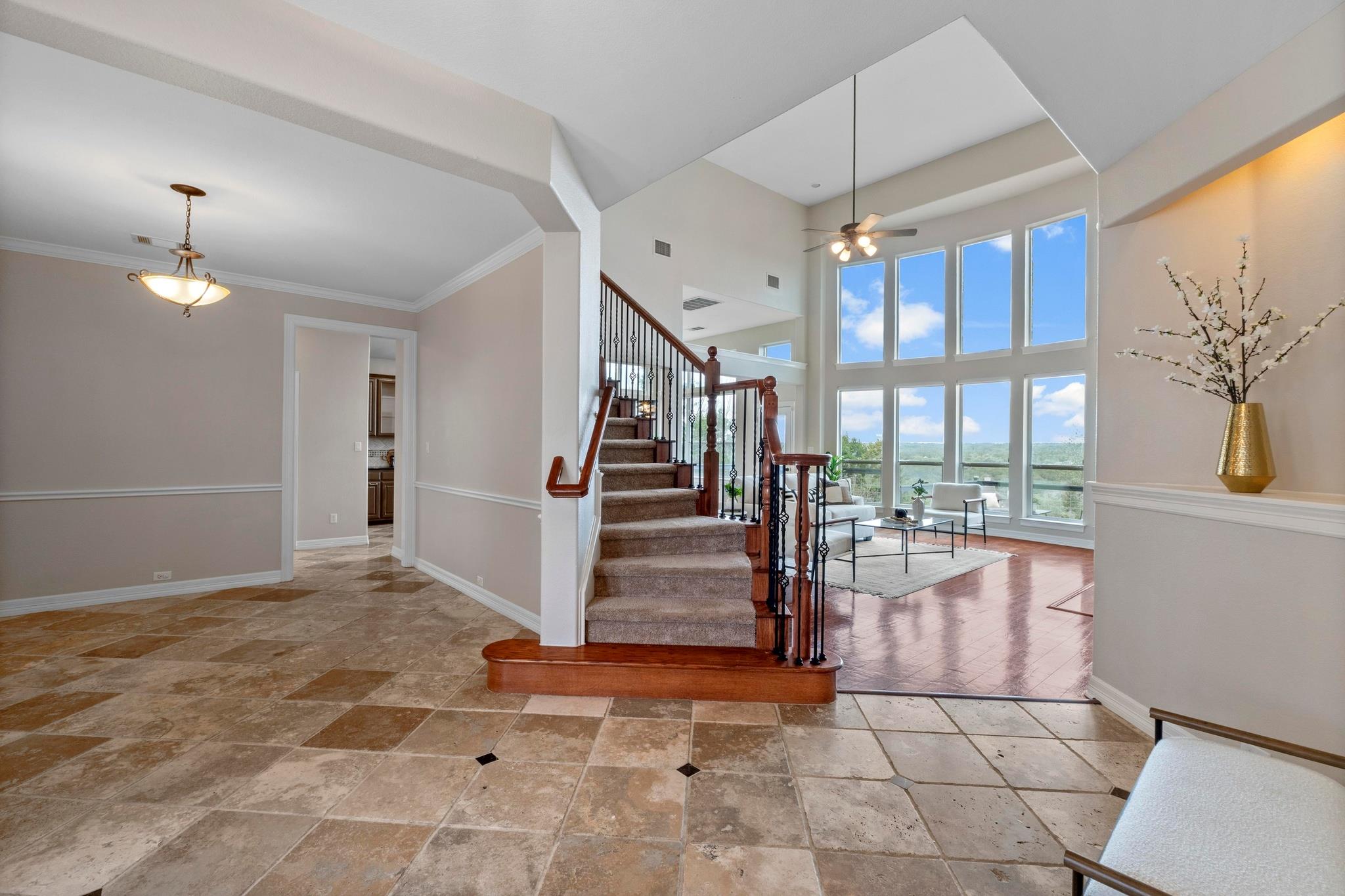 7204 Covered Bridge Dr, Austin, TX 78736